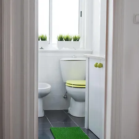 Vandrarhem Nest House *